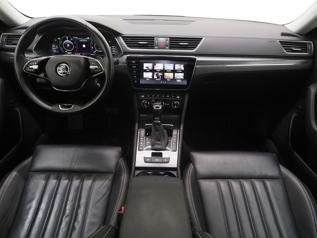 Škoda Superb Combi 1.4 TSI iV Style 46