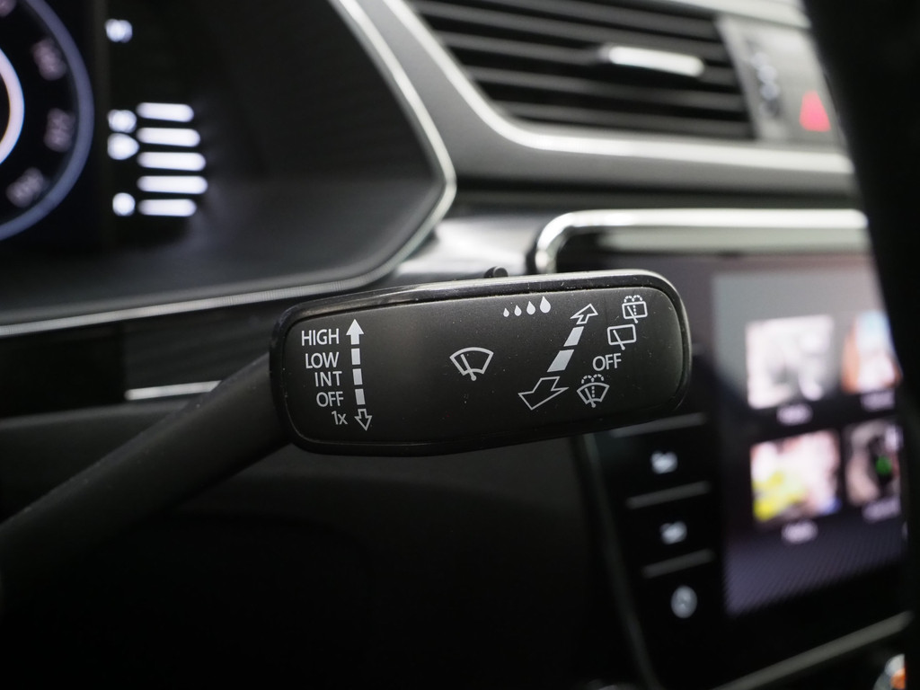 Škoda Superb Combi 1.4 TSI iV Style 68