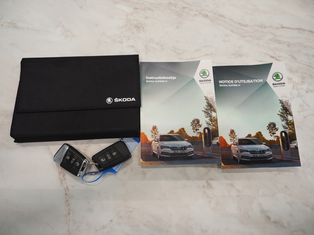 Škoda Superb Combi 1.4 TSI iV Style 7