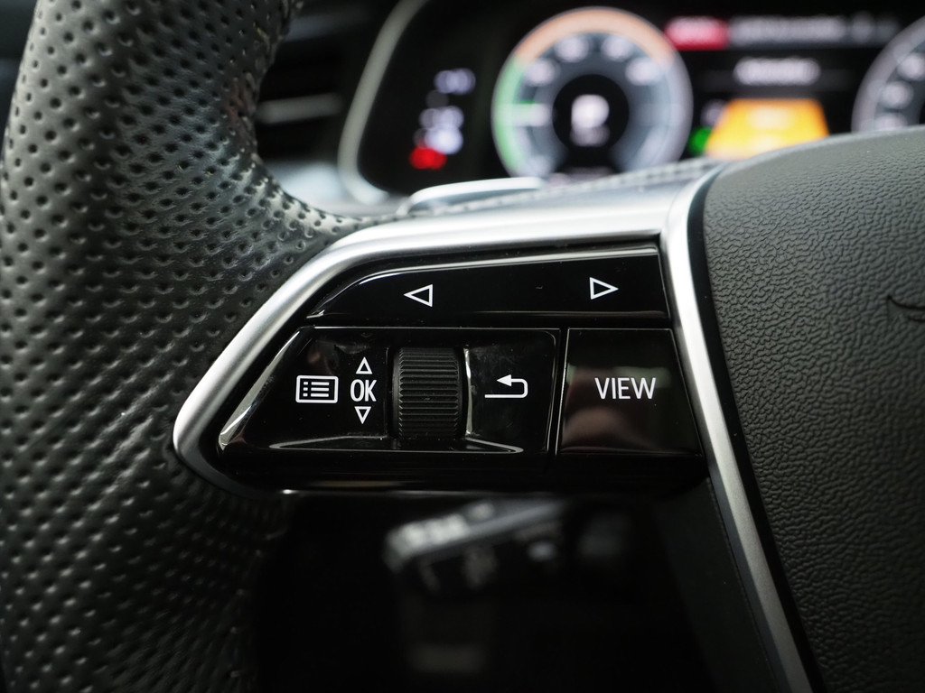 Audi A6 Avant 55 TFSI e quattro Competition 24