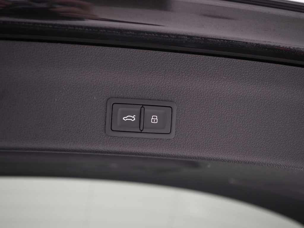 Audi A6 Avant 55 TFSI e quattro Competition 43