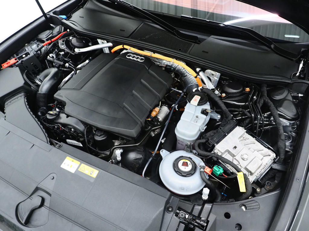 Audi A6 Avant 55 TFSI e quattro Competition 7