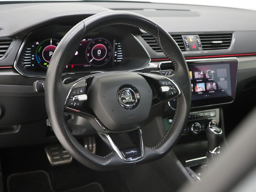 Škoda Superb Combi 1.4 TSI iV Sportline 17