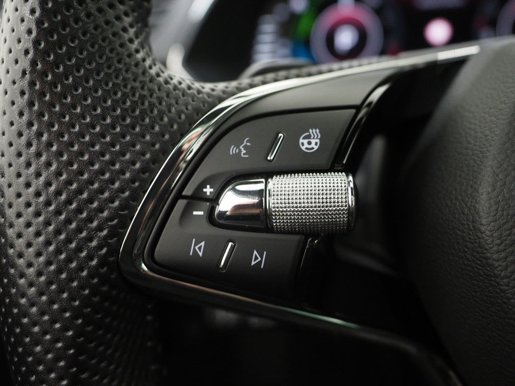 Škoda Superb Combi 1.4 TSI iV Sportline 24