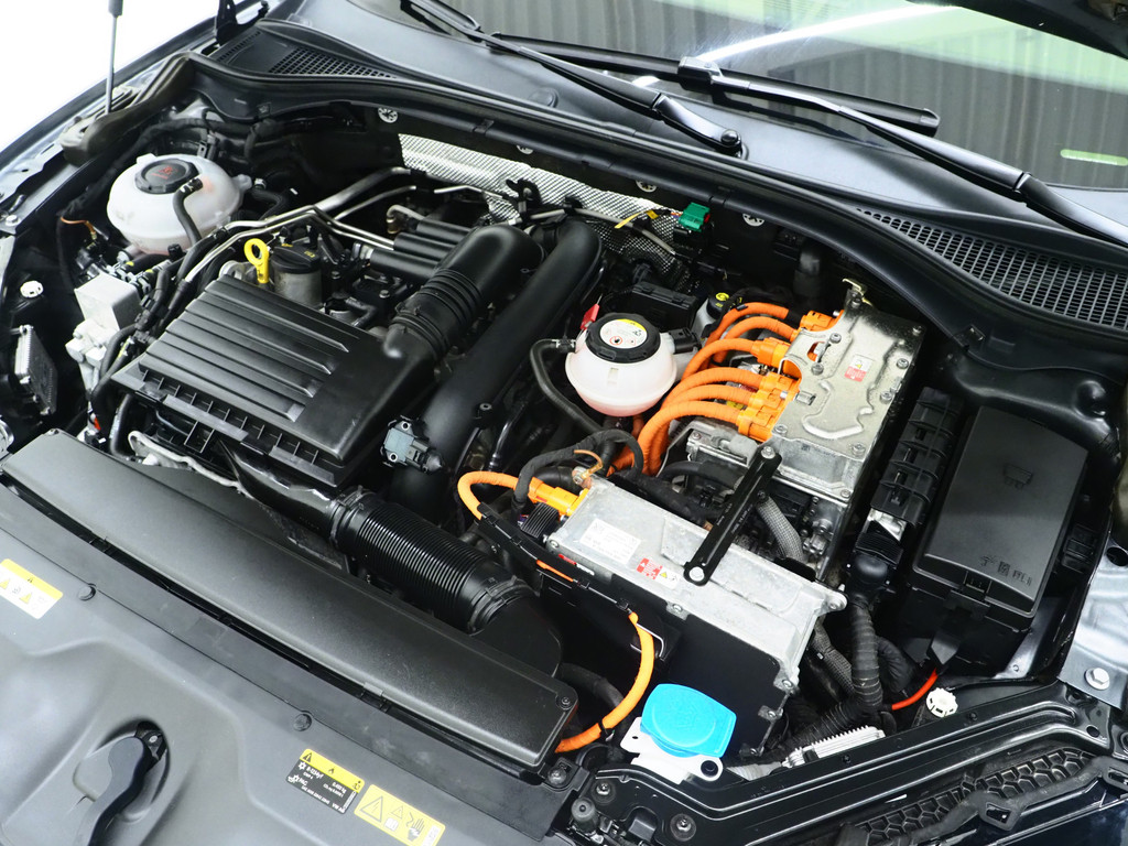 Škoda Superb Combi 1.4 TSI iV Sportline 50