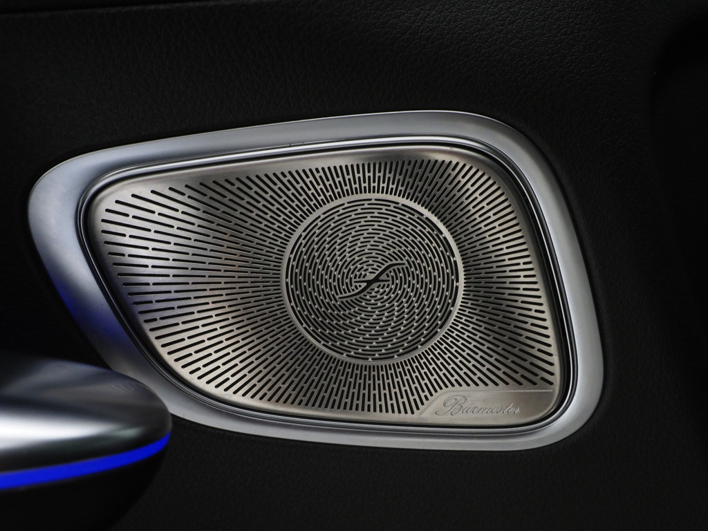 Mercedes-Benz GLC 300e 4MATIC Luxury Line 19