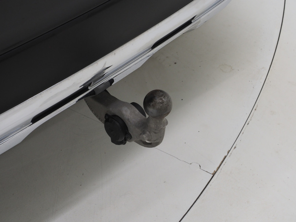 Mercedes-Benz GLC 300e 4MATIC Luxury Line 39