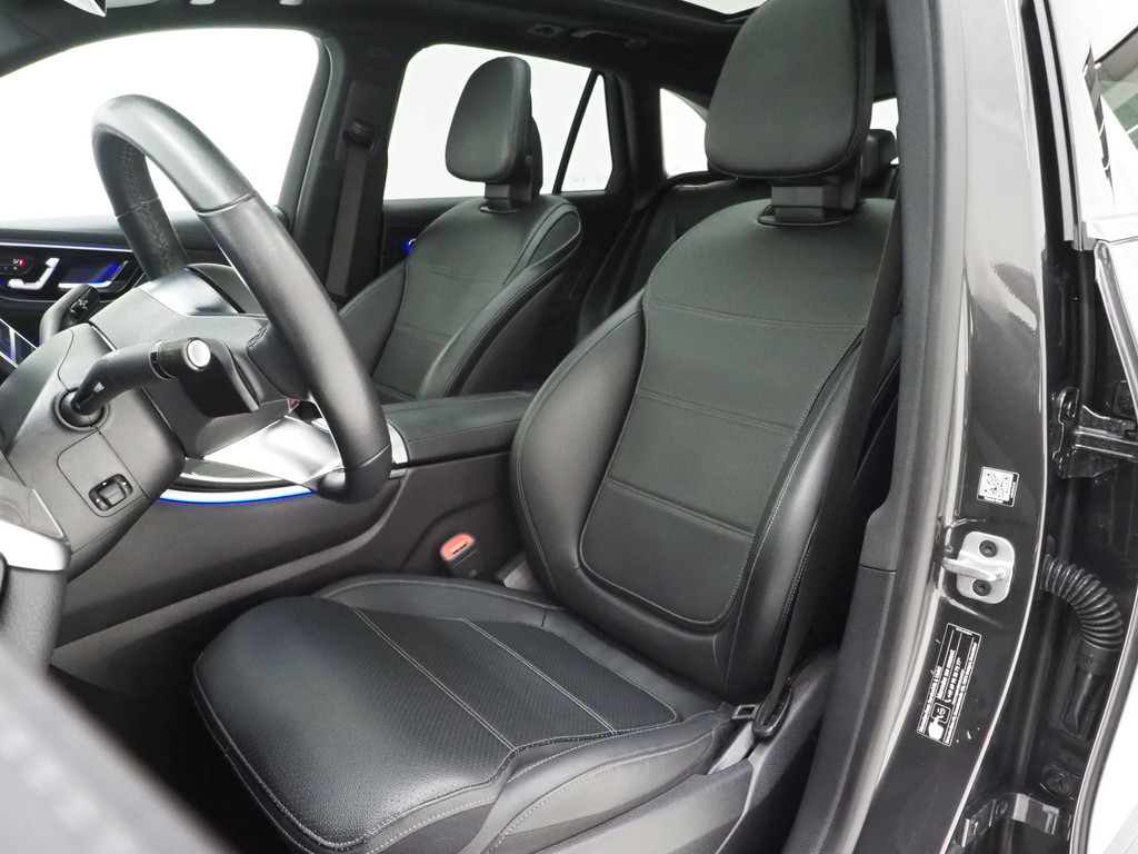 Mercedes-Benz GLC 300e 4MATIC Luxury Line 43