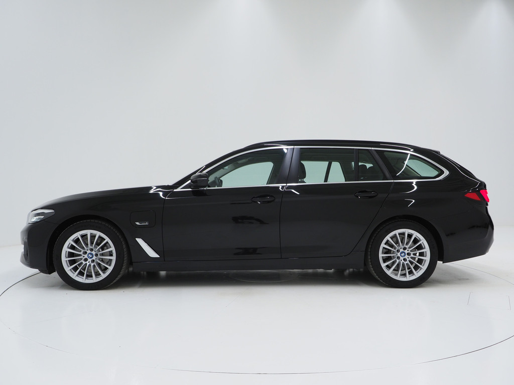 BMW 5 Serie Touring 530e High Executive 1