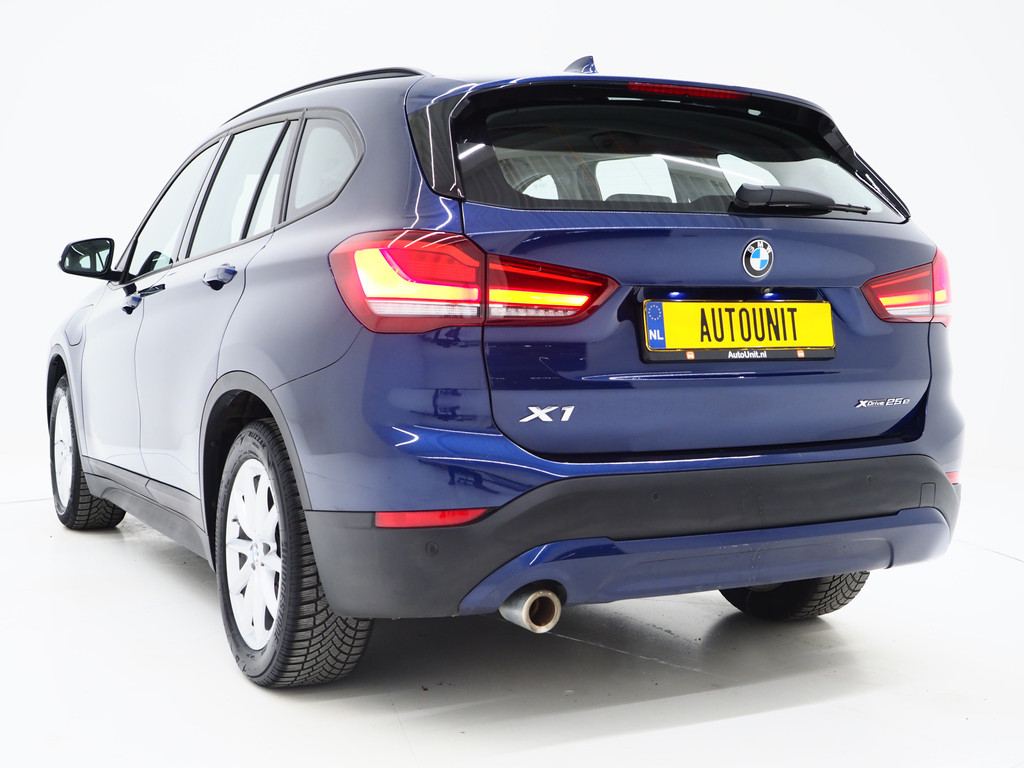 BMW X1 xDrive25e High Executive Shadow 2
