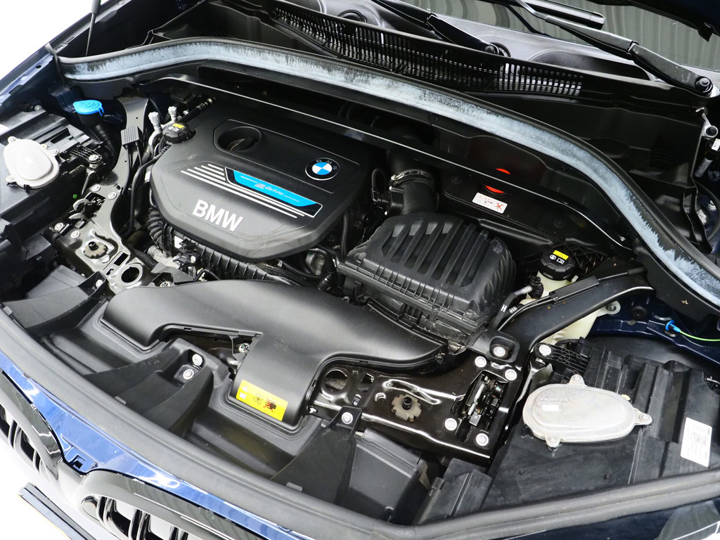 BMW X1 xDrive25e High Executive Shadow 6