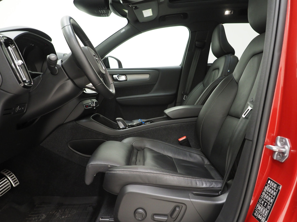 Volvo XC40 1.5 T5 Recharge R-Design 16