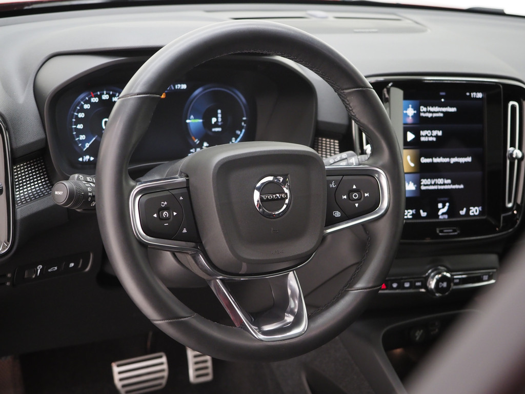 Volvo XC40 1.5 T5 Recharge R-Design 17