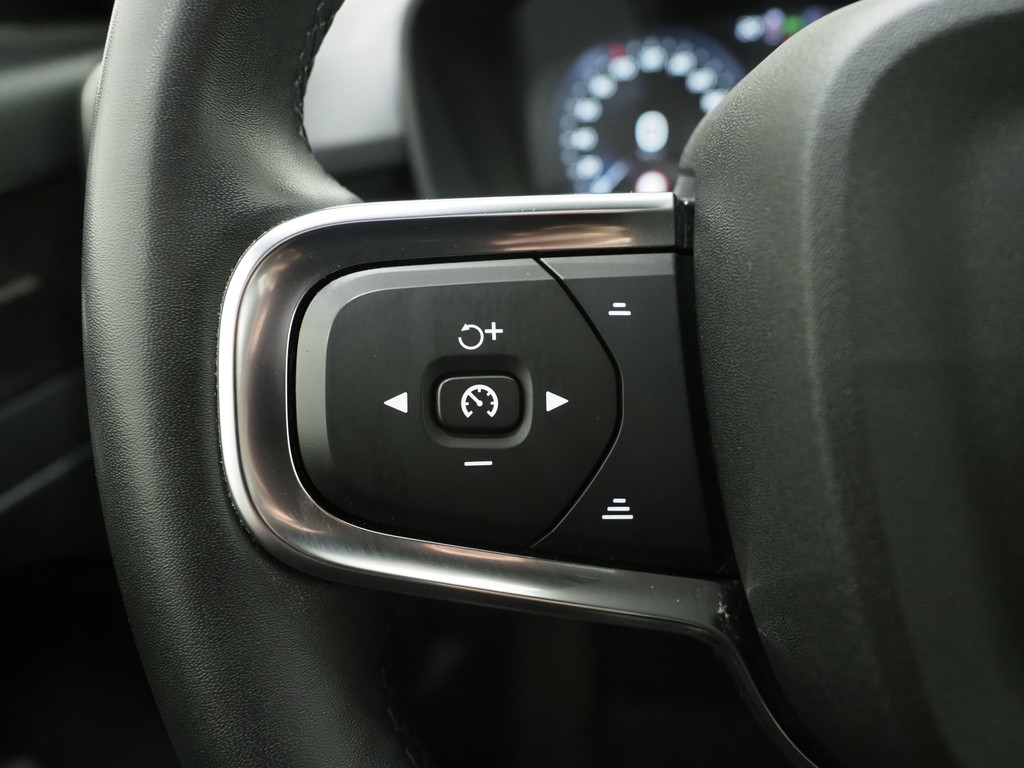 Volvo XC40 1.5 T5 Recharge R-Design 23