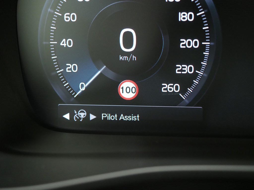 Volvo XC40 1.5 T5 Recharge R-Design 72