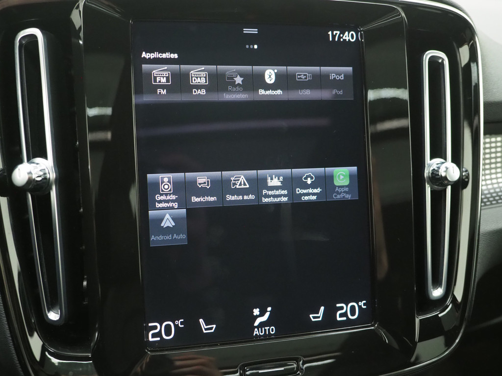 Volvo XC40 1.5 T5 Recharge R-Design 75