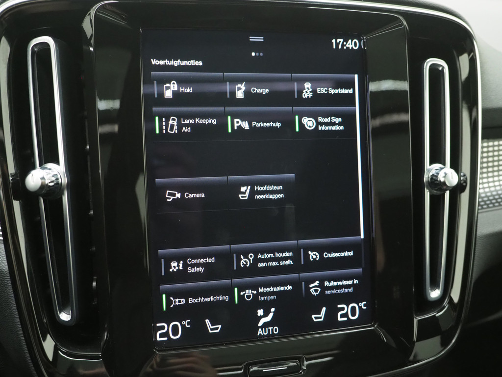 Volvo XC40 1.5 T5 Recharge R-Design 76