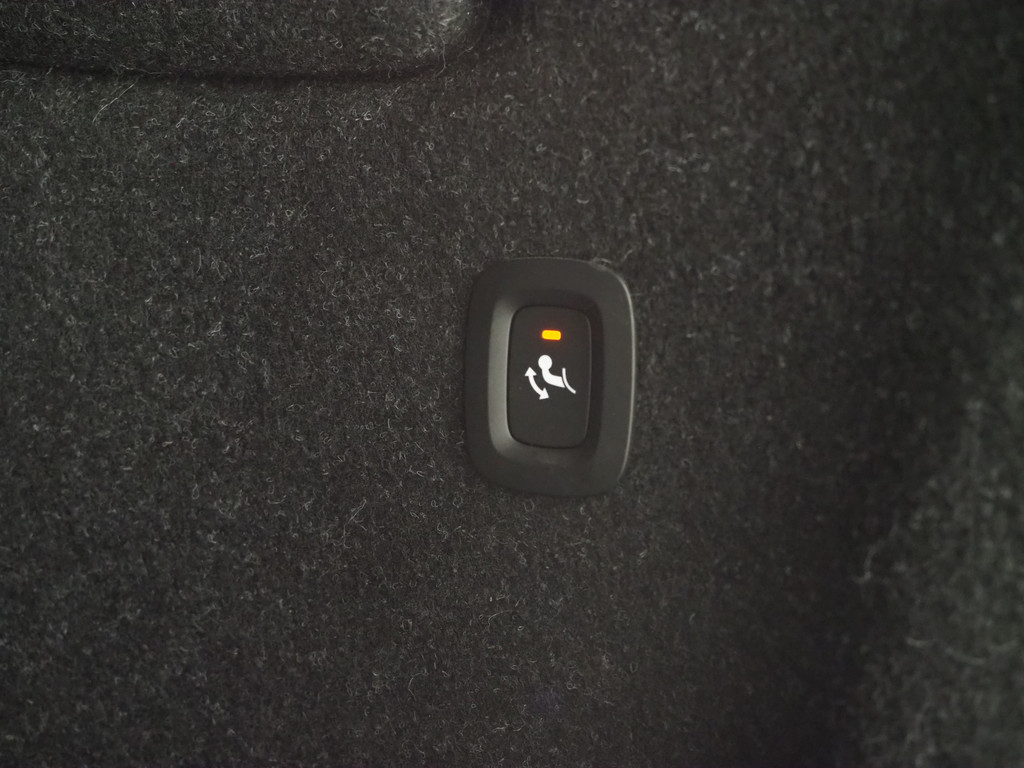 Volvo XC40 1.5 T5 Recharge R-Design 88