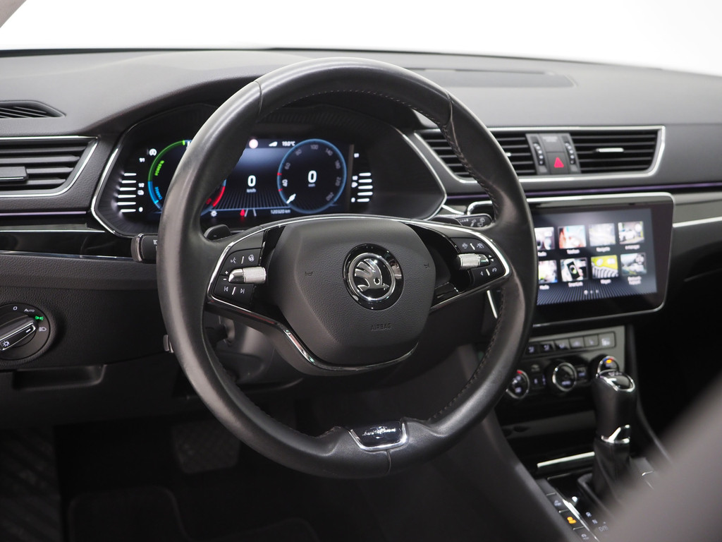 Škoda Superb Combi 1.4 TSI iV Laurin & Klement 59