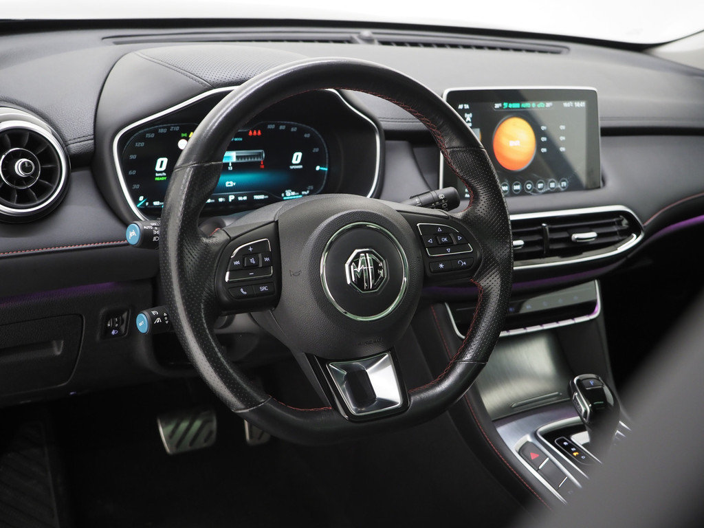 MG EHS 1.5 TGDI Luxury 55