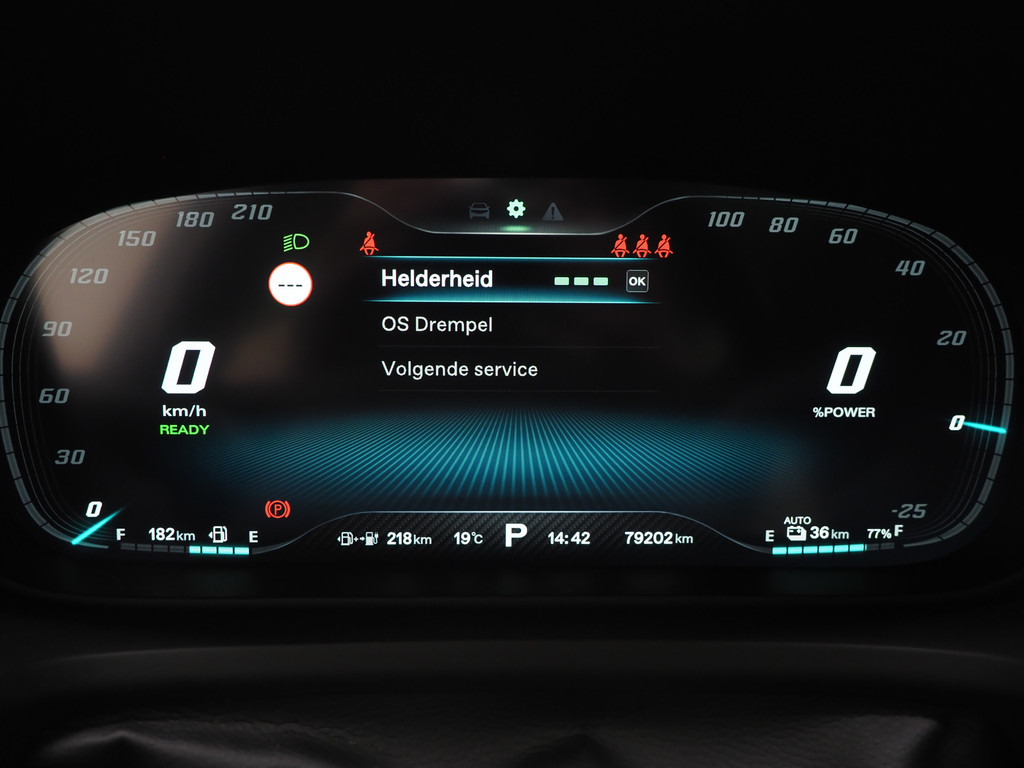 MG EHS 1.5 TGDI Luxury 64