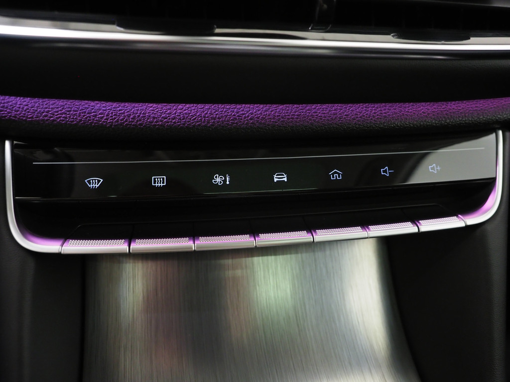 MG EHS 1.5 TGDI Luxury 70