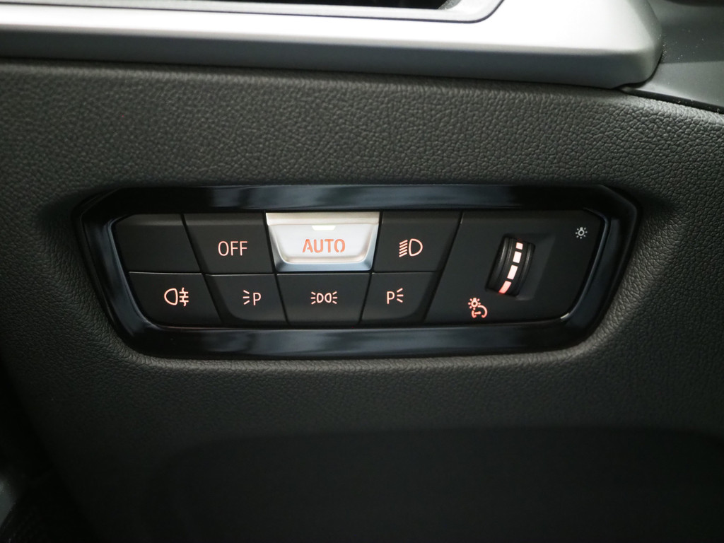 BMW 3 Serie Touring 320e Shadow Line 15