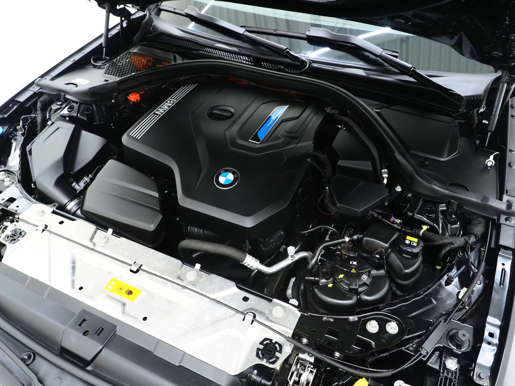 BMW 3 Serie Touring 320e Shadow Line 3