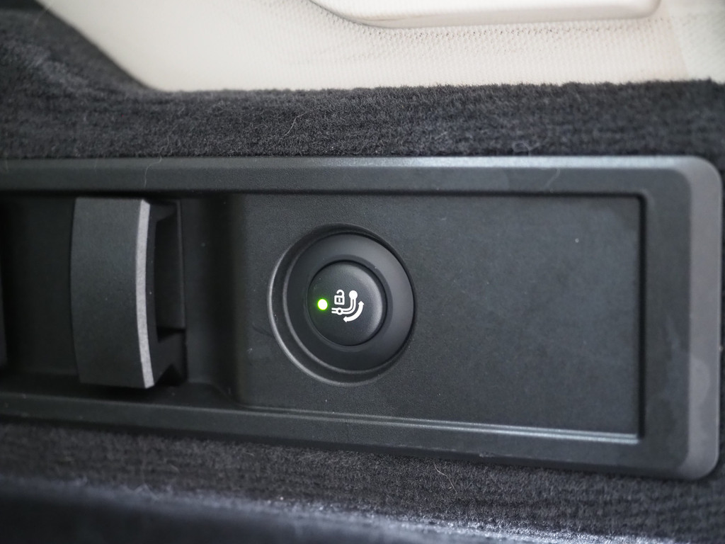 BMW 3 Serie Touring 320e Shadow Line 71