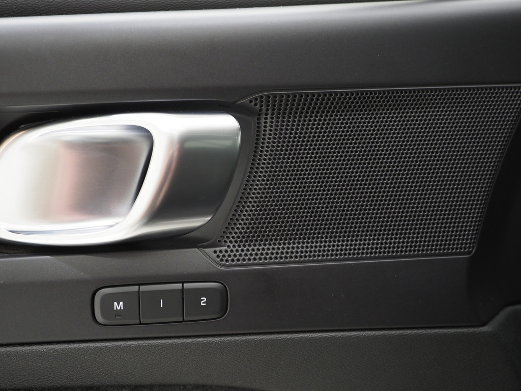 Volvo XC40 1.5 T5 Recharge R-Design 19