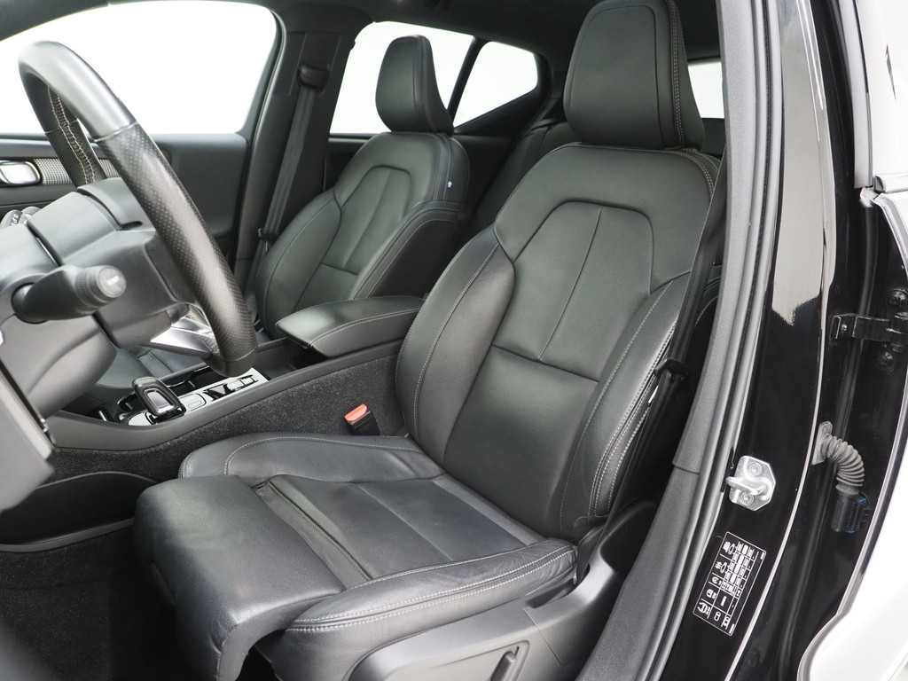 Volvo XC40 1.5 T5 Recharge R-Design 3