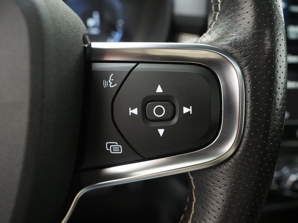 Volvo XC40 1.5 T5 Recharge R-Design 67