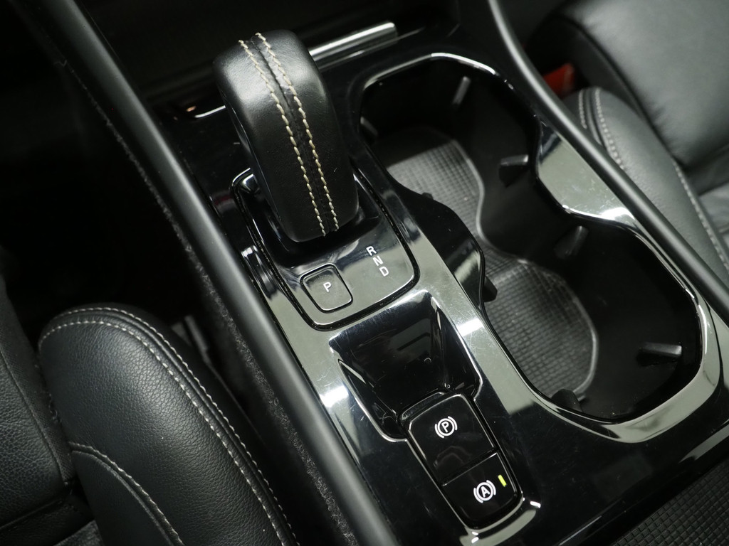 Volvo XC40 1.5 T5 Recharge R-Design 77