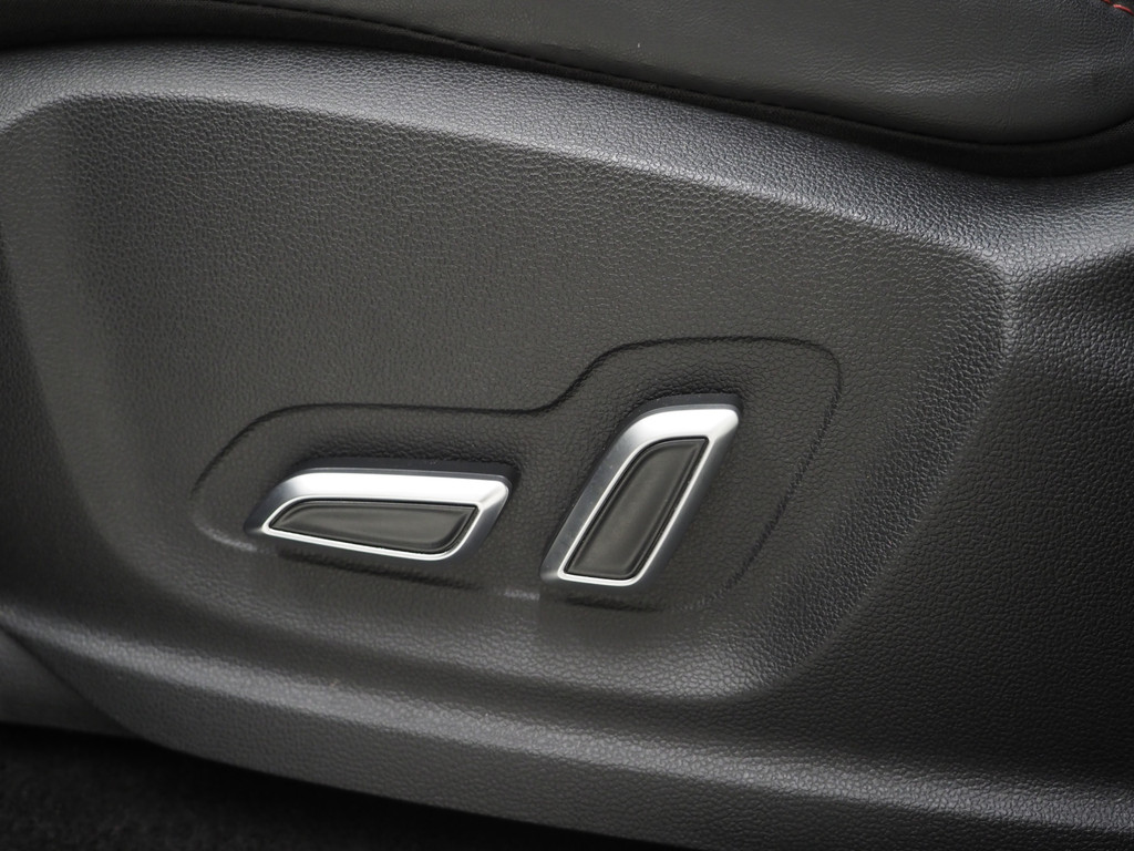 MG EHS 1.5 TGDI Luxury 19