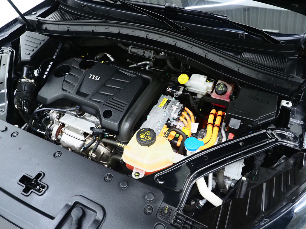 MG EHS 1.5 TGDI Luxury 6