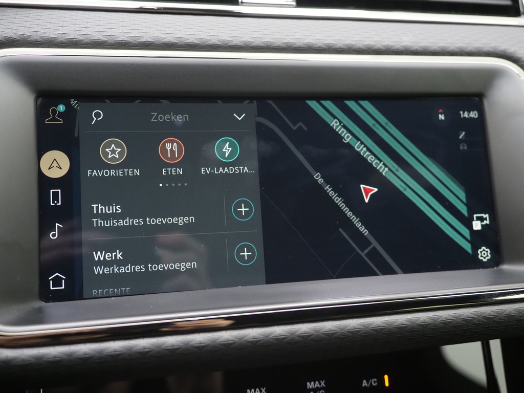 Land Rover Range Rover Evoque 1.5 P300e AWD R-Dynamic 24