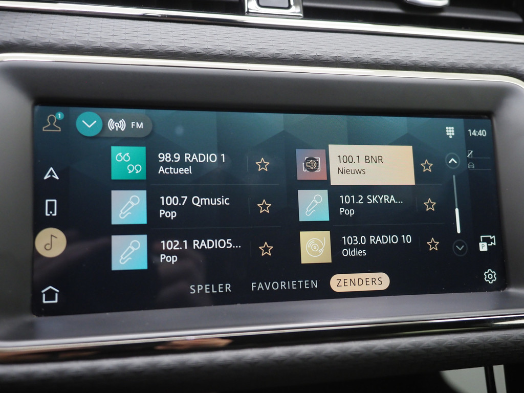 Land Rover Range Rover Evoque 1.5 P300e AWD R-Dynamic 25