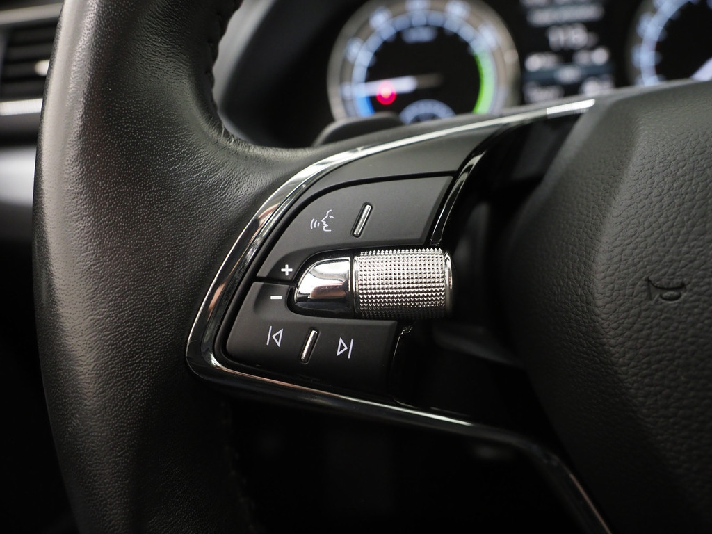 Škoda Superb Combi 1.4 TSI iV 218PK 57