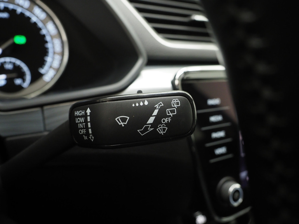 Škoda Superb Combi 1.4 TSI iV 218PK 59