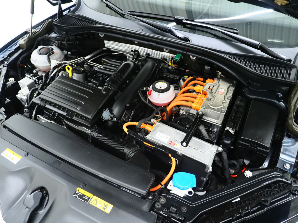 Škoda Superb Combi 1.4 TSI iV 218PK 6