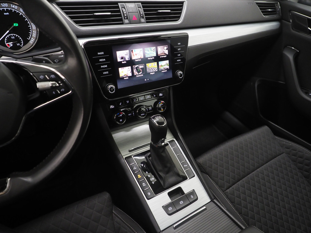 Škoda Superb Combi 1.4 TSI iV 218PK 68