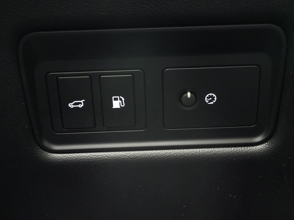 Land Rover Range Rover Sport P400e SVO Palette Grey 21