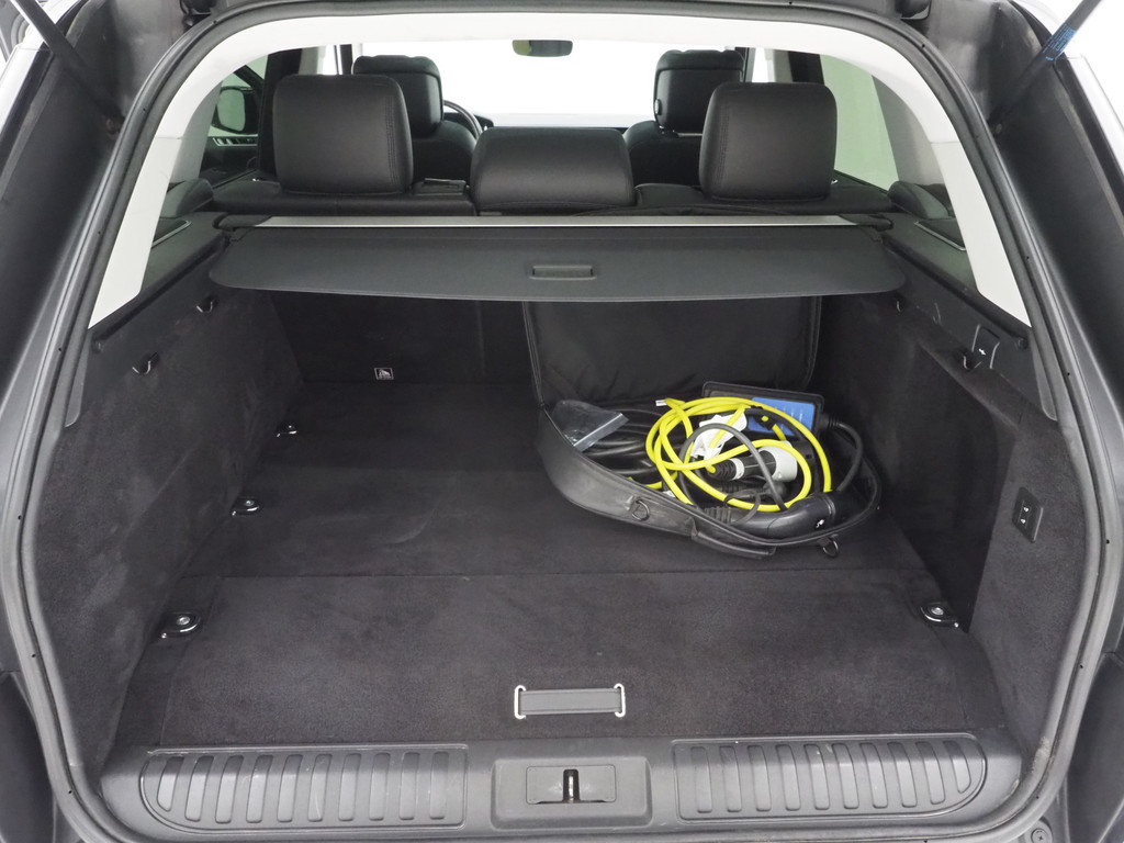 Land Rover Range Rover Sport P400e SVO Palette Grey 78