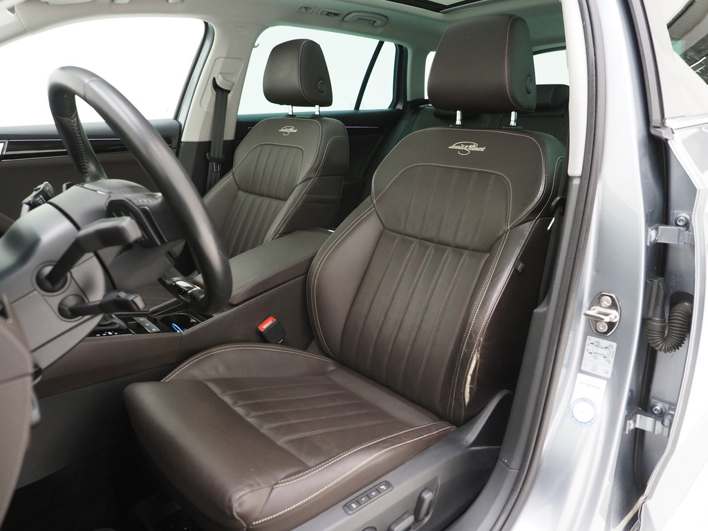 Škoda Superb Combi 1.4 TSI iV Laurin & Klement 3