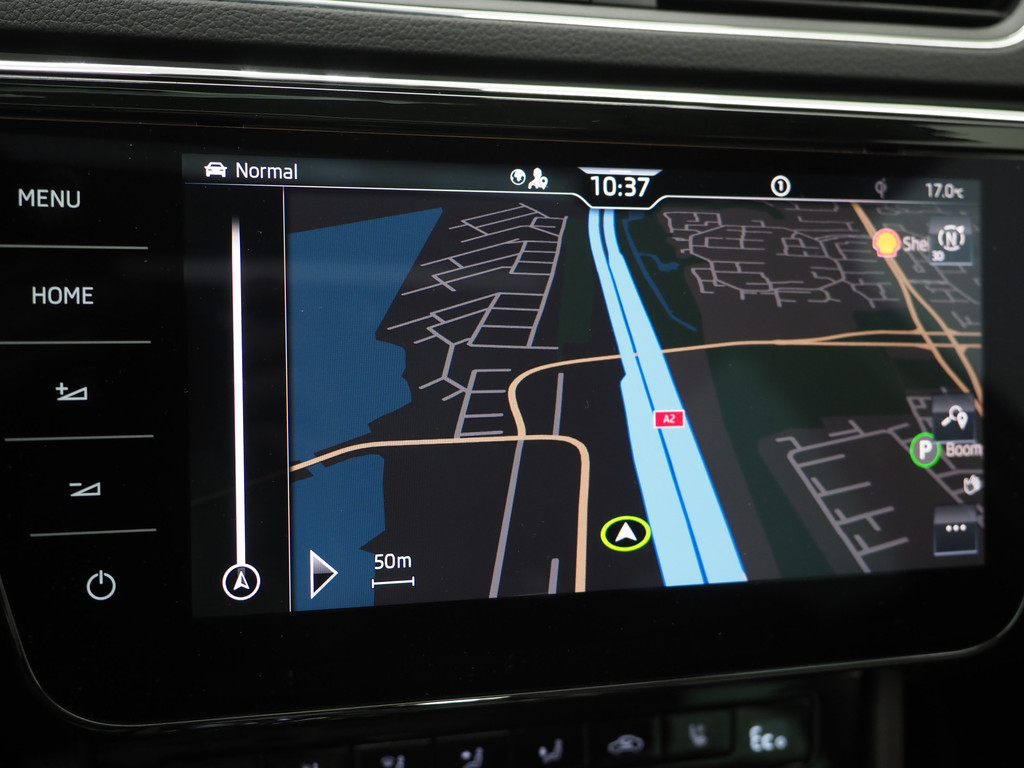 Škoda Superb Combi 1.4 TSI iV Laurin & Klement 74