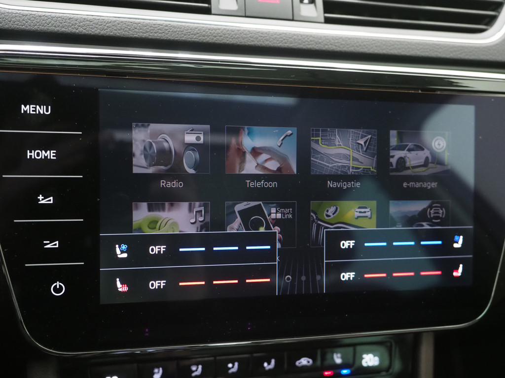 Škoda Superb Combi 1.4 TSI iV Laurin & Klement 78