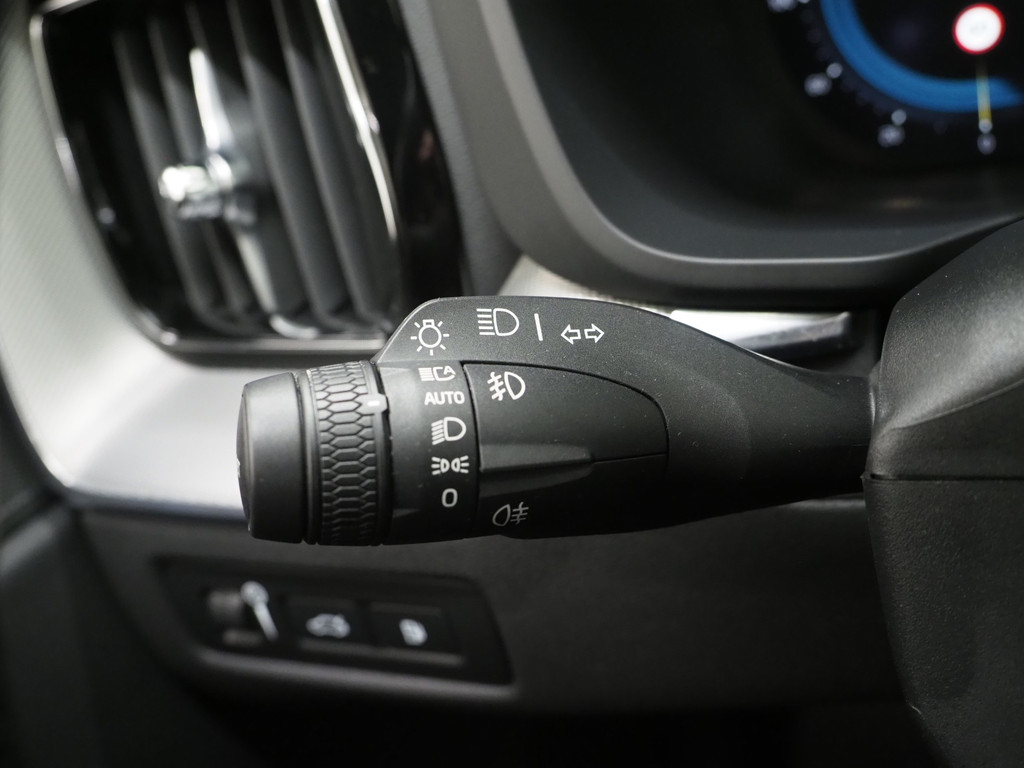 Volvo XC60 2.0 T6 Plug-in hybrid AWD R-Design Long Range 22