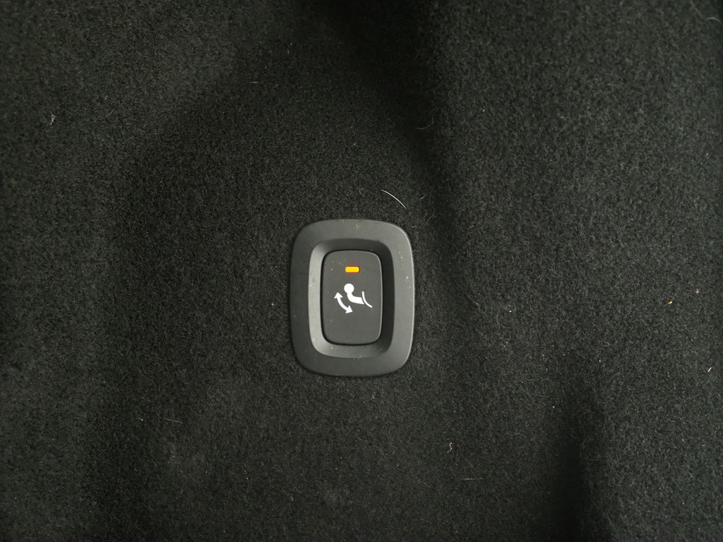 Volvo XC60 2.0 T6 Plug-in hybrid AWD R-Design Long Range 41