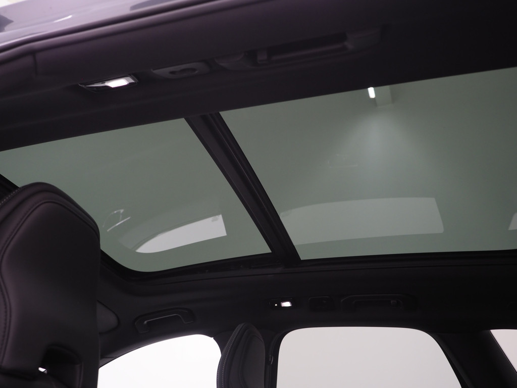 Volvo XC60 2.0 T6 Plug-in hybrid AWD R-Design Long Range 81