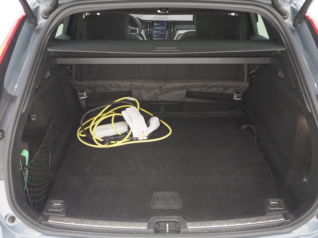 Volvo XC60 2.0 T6 Plug-in hybrid AWD R-Design Long Range 82